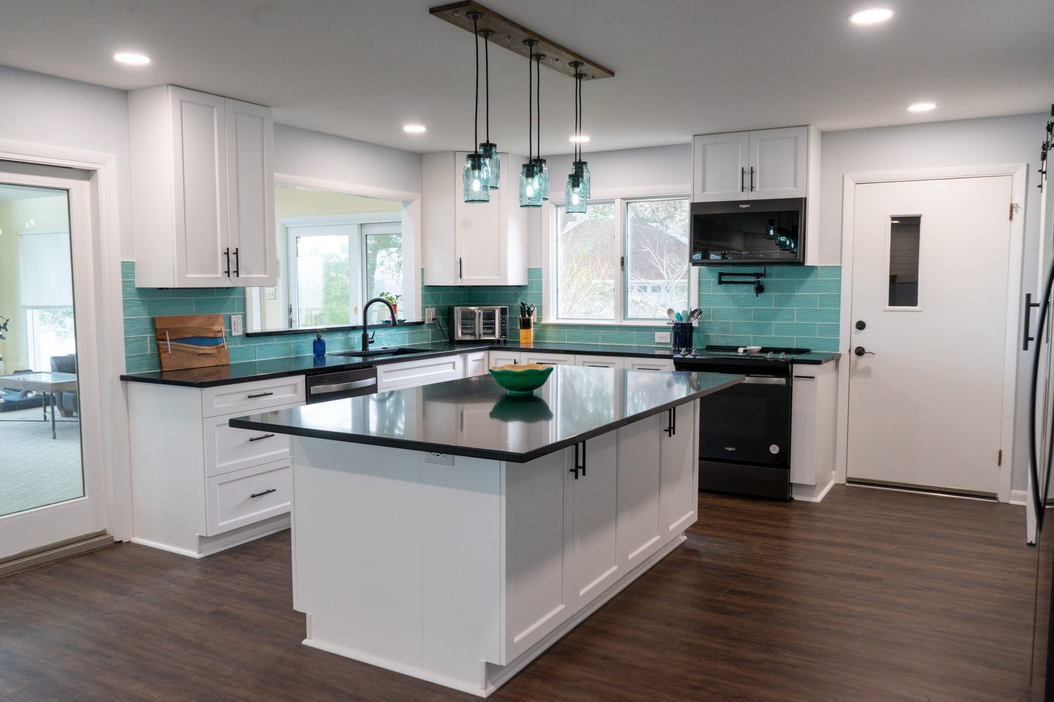 Harbor Point Contracting, Inc. kitchen